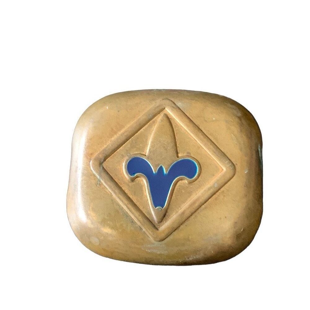 Vintage Gold Webelos Boy Scouts Scout Scarf Holder Slide Pull Neckerchief